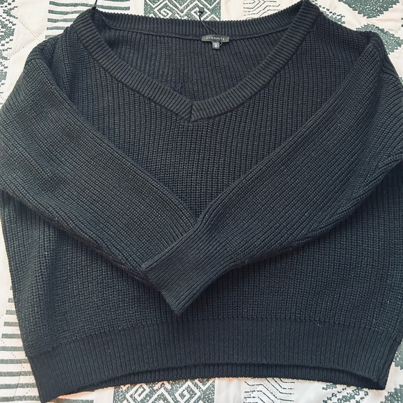 Dynamite boxy v-neck sweater - Picture 2 of 4